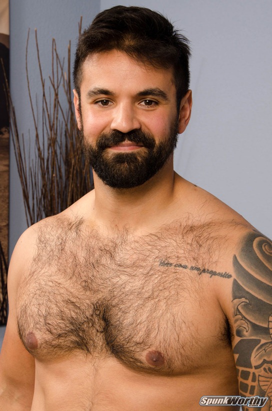 544px x 821px - Handsome Hairy & Bearded Military Dude Freddy Rubs One Out - Rough Straight  Men